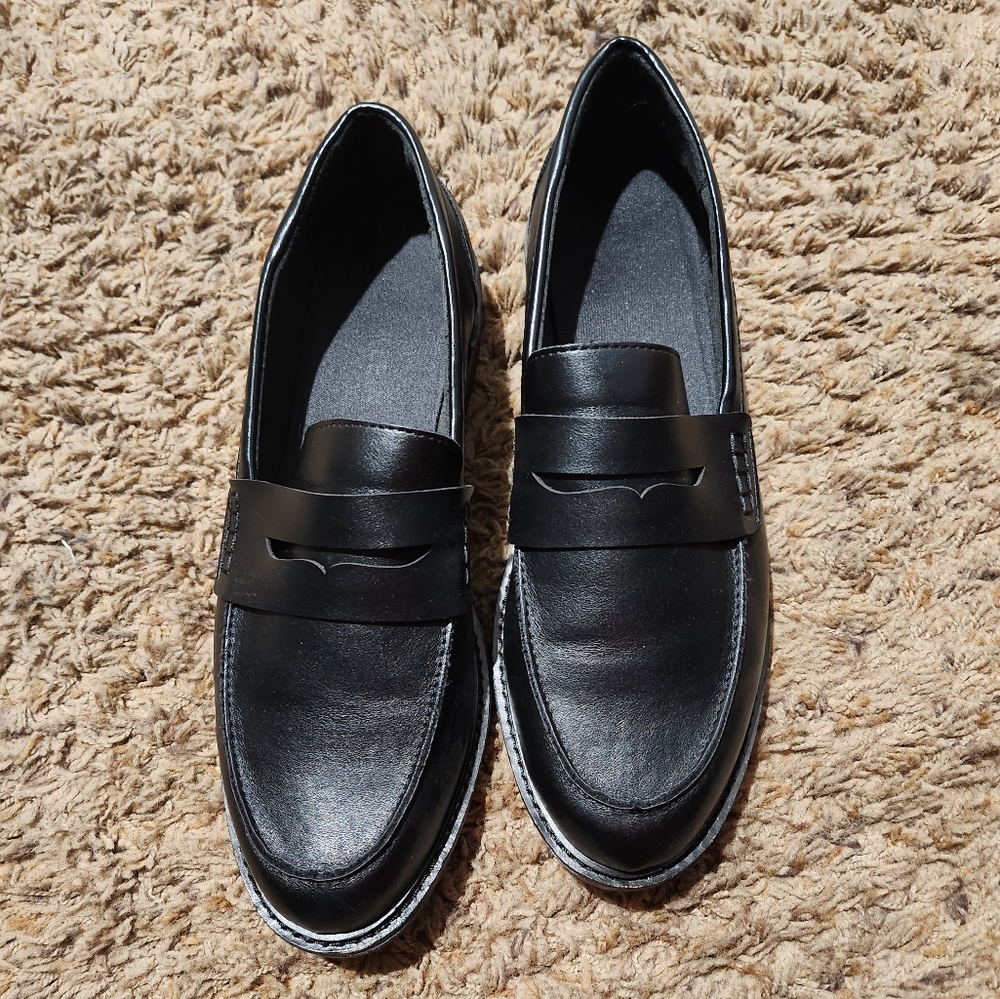 Anne Klein Black loafers women's size 11